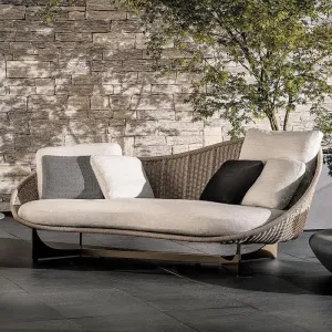 Luxury Hotel Outdoor Villa Courtyard Rattan Sofa Set with Waterproof Cushions-Durable Modern Design