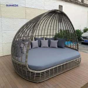 Custom Bed Day Rattan Outdoor Patio Furniture Wicker Chaise Lounge Comfortable Sun Beach Lounger Round With Canopy Sunbed