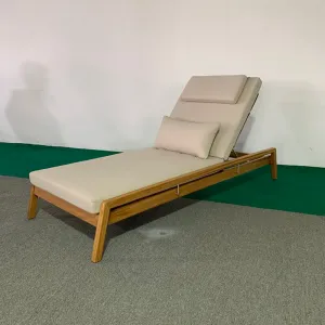 Traditional Design Embossed Logo Outdoor Teak Wood Lounge Chair Balcony Pool Bed Portable Recliner Patio Lounge