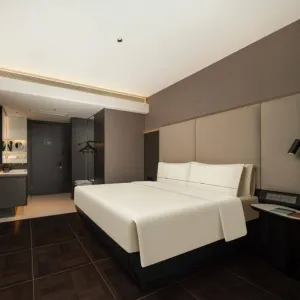 Custom Wooden 5 Star Hotel Bedroom Furniture Manufacturer Modern Hotel Revonation Project Full Hotel Room Furniture Set