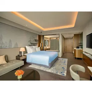 Luxury 3 4 5 Star Hotel Bedroom Furniture Set Custom Modern Design Wooden Hotel Room Furniture for Apartment Hospitality Project