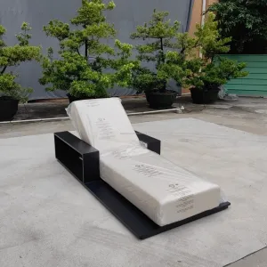 Custom New Modern Aluminum Outdoor Sun Lounger Poolside Waterproof Mesh Fabric Lounge Bed for Garden Patio Villa Resort