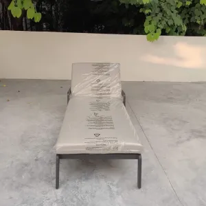 Easy Installation Aluminum Outdoor Furniture Sunbed Uv-Resistant Lounge Bed Leisure Round Daybed For Resort Villas Pool Side