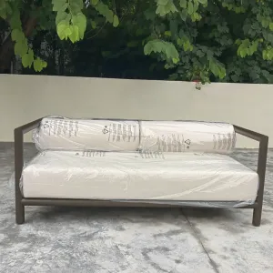 Factory Customizable Modern Unique Style Villa Courtyard Leisure Outdoor Furniture Metal Frame Sofa Set