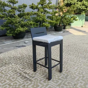 Villa Courtyard Terrace Leisure Durable Modern Outdoor Aluminum Furniture Set High-Style Bar Chair