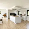 Free Design Modular Eco-Friendly Fireproof Melamine Lacquer Wooden Modern Kitchen Cabinet Glass Faucet for Dining Home Island