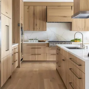 Luxury Custom Shaker Style Modern Lacquer Kitchen Cabinet with Fireproof Modular Design Sink for American Villa Dining Project