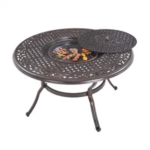 BBQ Table in Outdoor Leisure Garden for Multiple People
