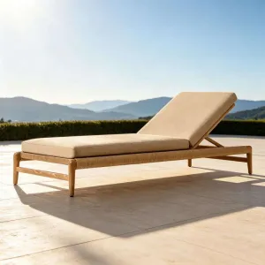 Modern Outdoor Teak Lounge Chair with Cushions-Eco-Friendly Durable Solid Wood Sun Lounger for Villa Hotel Use