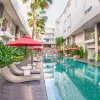 Luxury Aluminum Cantilever Garden Parasol with Modern Design Waterproof Eco-Friendly Outdoor Umbrella Canopy for Patio Furniture