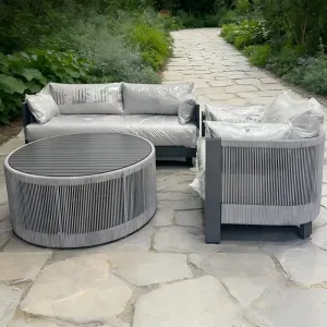 Villa Hotel Garden Modern Eco-Friendly UV Resistant Waterproof Aluminum Outdoor Sofa Set for Courtyard and Living Room