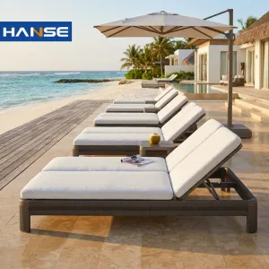 Modern Design Black Metal Sun Beds Beach Lounger Aluminum Sunbed With Wheel Hotel Aluminium Sun Loungers